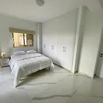Centro لارنكا