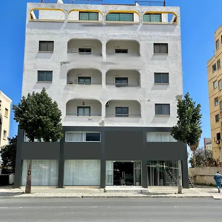 Lazuli City Center Ap 5B Apartamento Larnaca