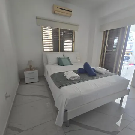 Apartamento Lazuli Center Ap 5b *