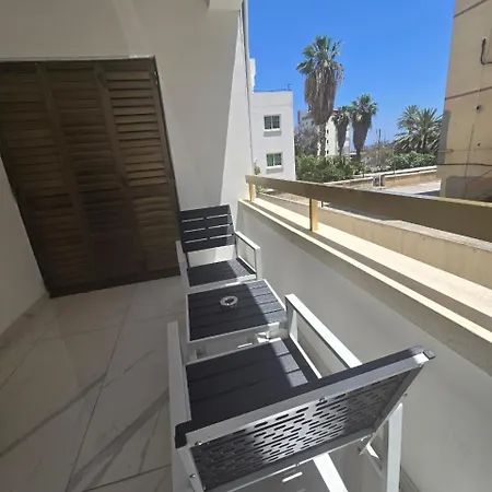 Apartamento Lazuli Center Ap 5b Larnaca