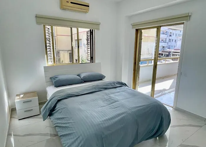 Centro شقة لارنكا