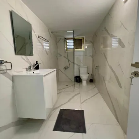 Apartamento Centro Lárnaca